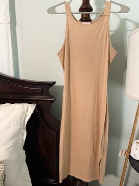 Pink Lily Sleeveless Ribbed Midi Dress in Tan